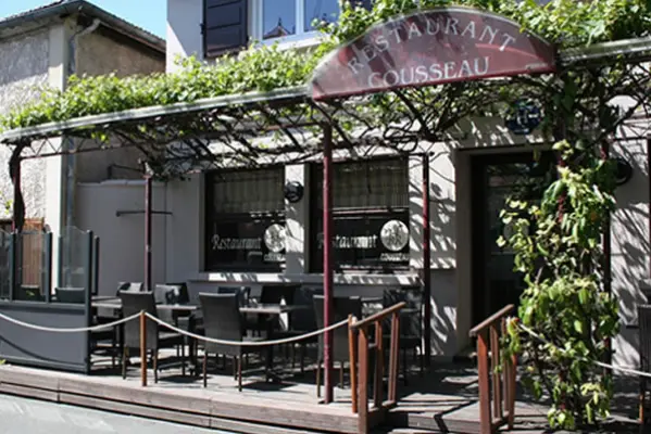 Hôtel Restaurant Cousseau à Parentis-en-Born