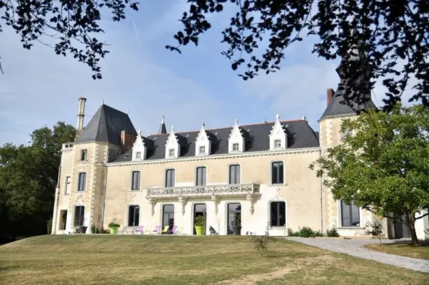 Château de la Roche à Couffé